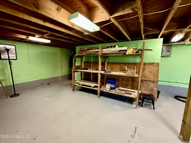 $270,000 | 1517 Oak Leaf Circle, Gautier, MS 39553