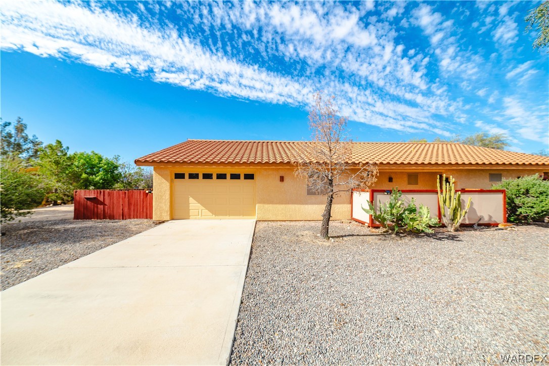 16722 Lawton Road Yucca, AZ 86438 - Photo 58 of 76 Front of Structure