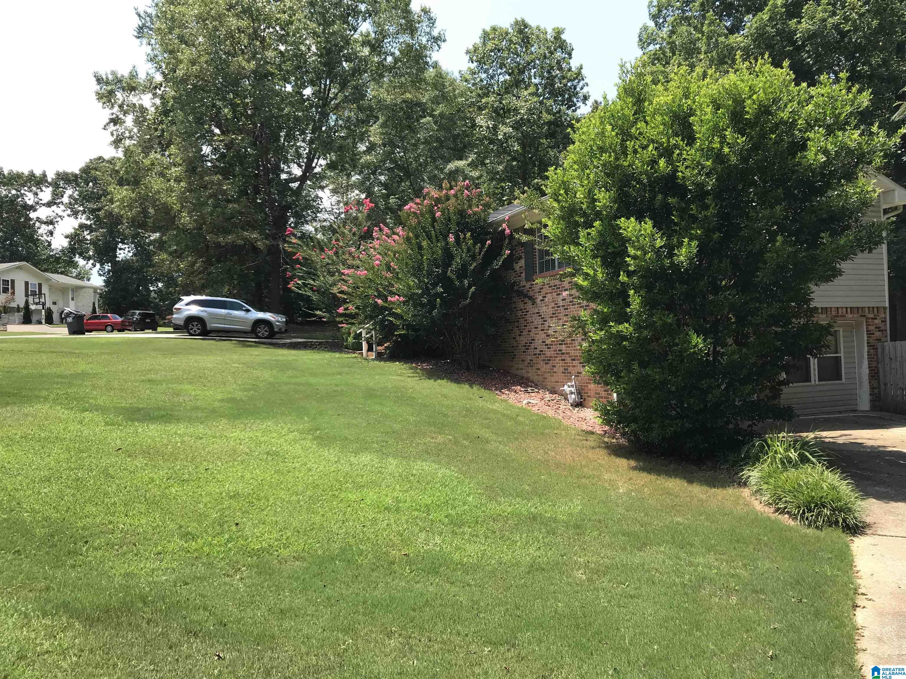1722 Gardenridge Road Gardendale, AL 35071 - Photo 4 of 38