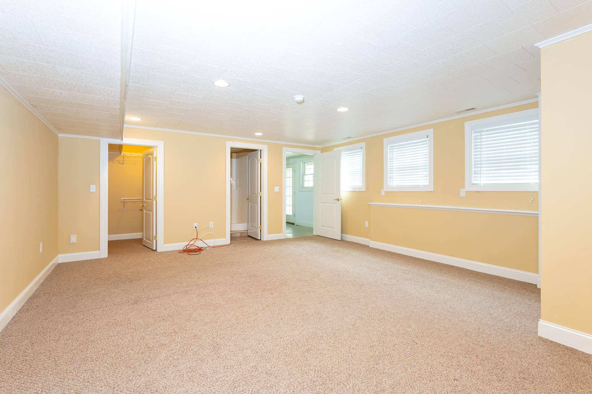 192 Addison Road Goffstown, NH 03045 - Photo 22 of 36