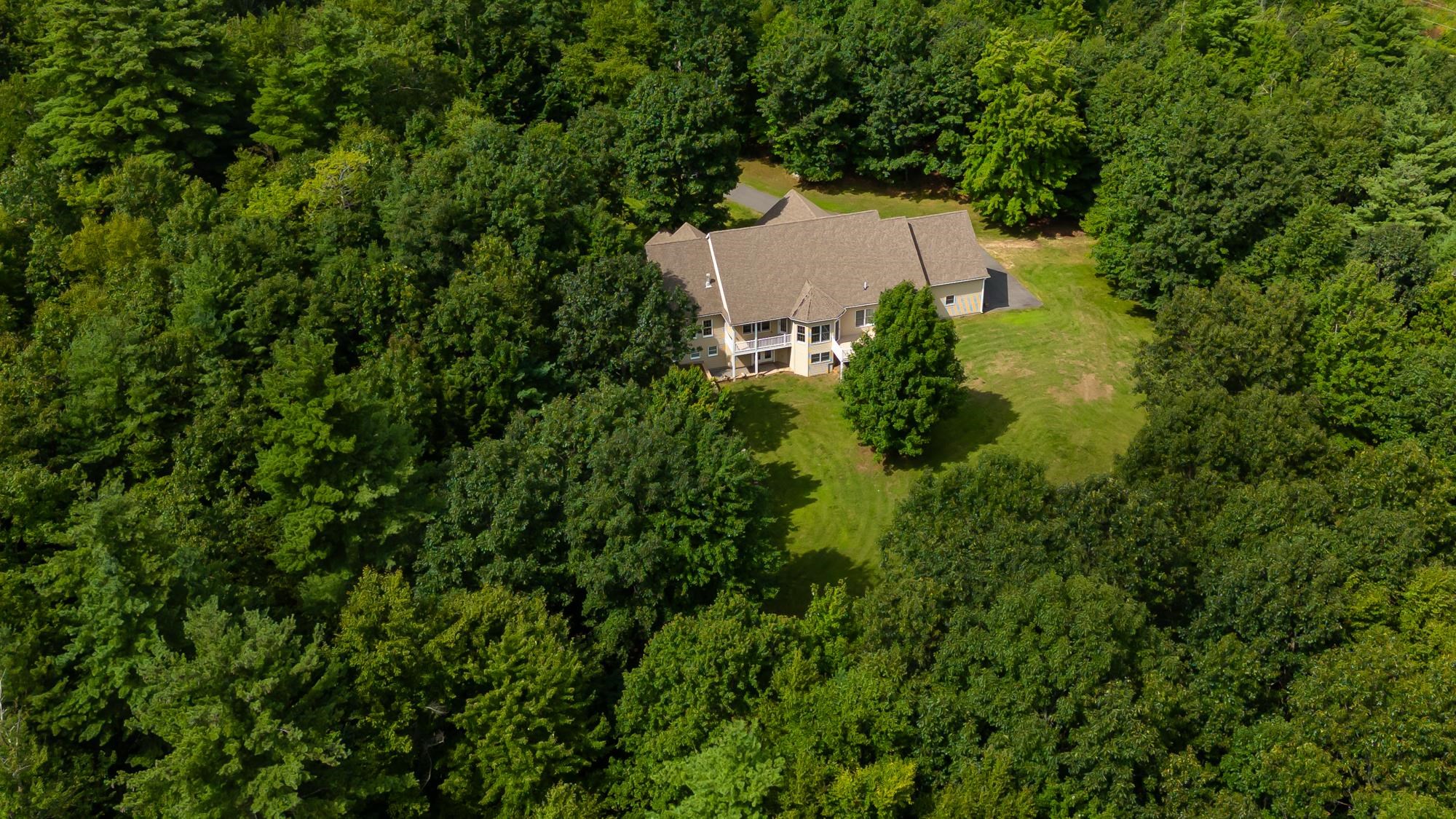 192 Addison Road Goffstown, NH 03045 - Photo 4 of 36