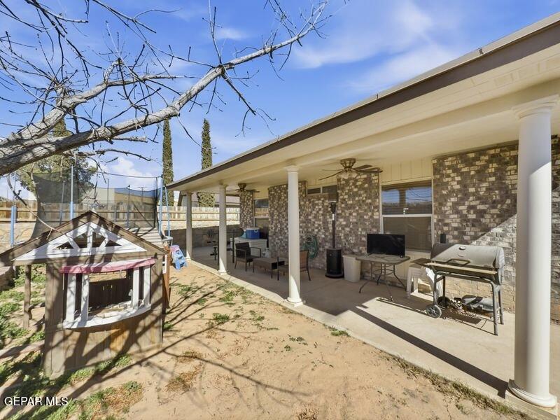 1695 St Stephen Place El Paso, TX 79936 - Photo 16 of 17 image00009