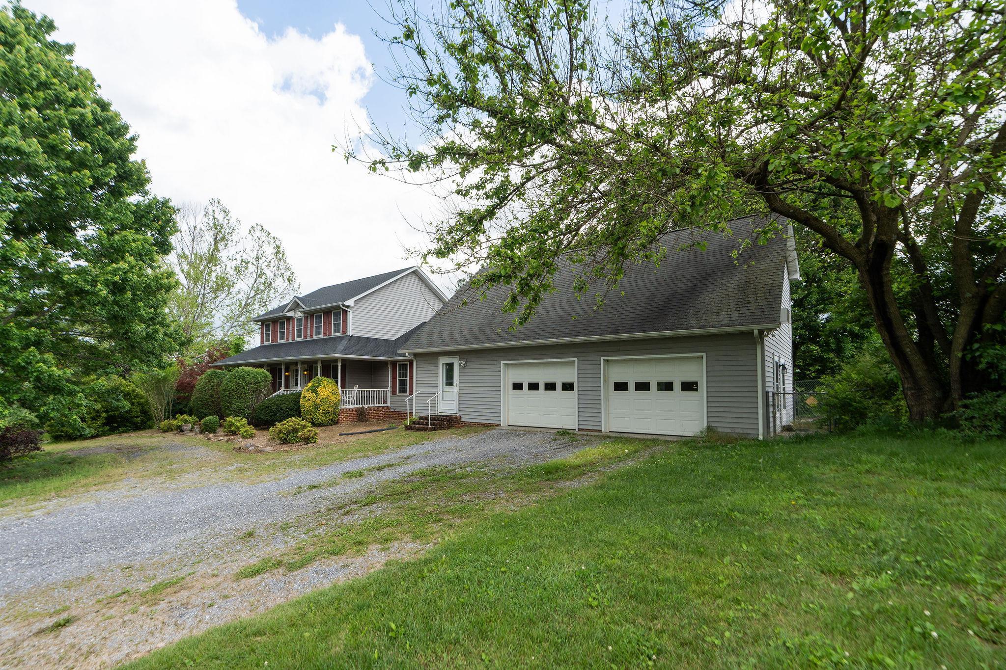 1057 Rockfish Road Waynesboro, VA 22980 - Photo 6 of 63