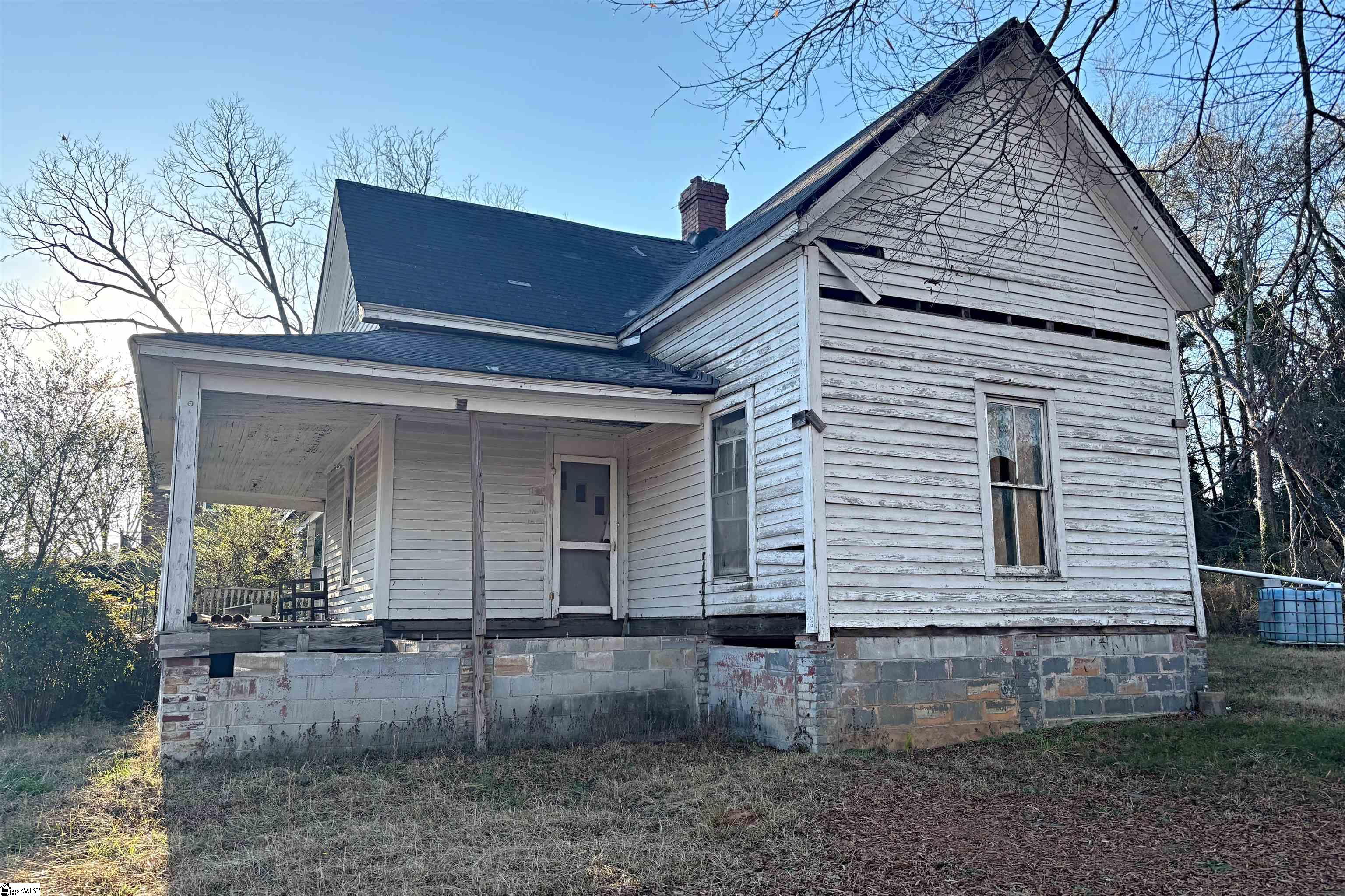 15 Ropp Street Gray Court, SC 29645 - Photo 2 of 6