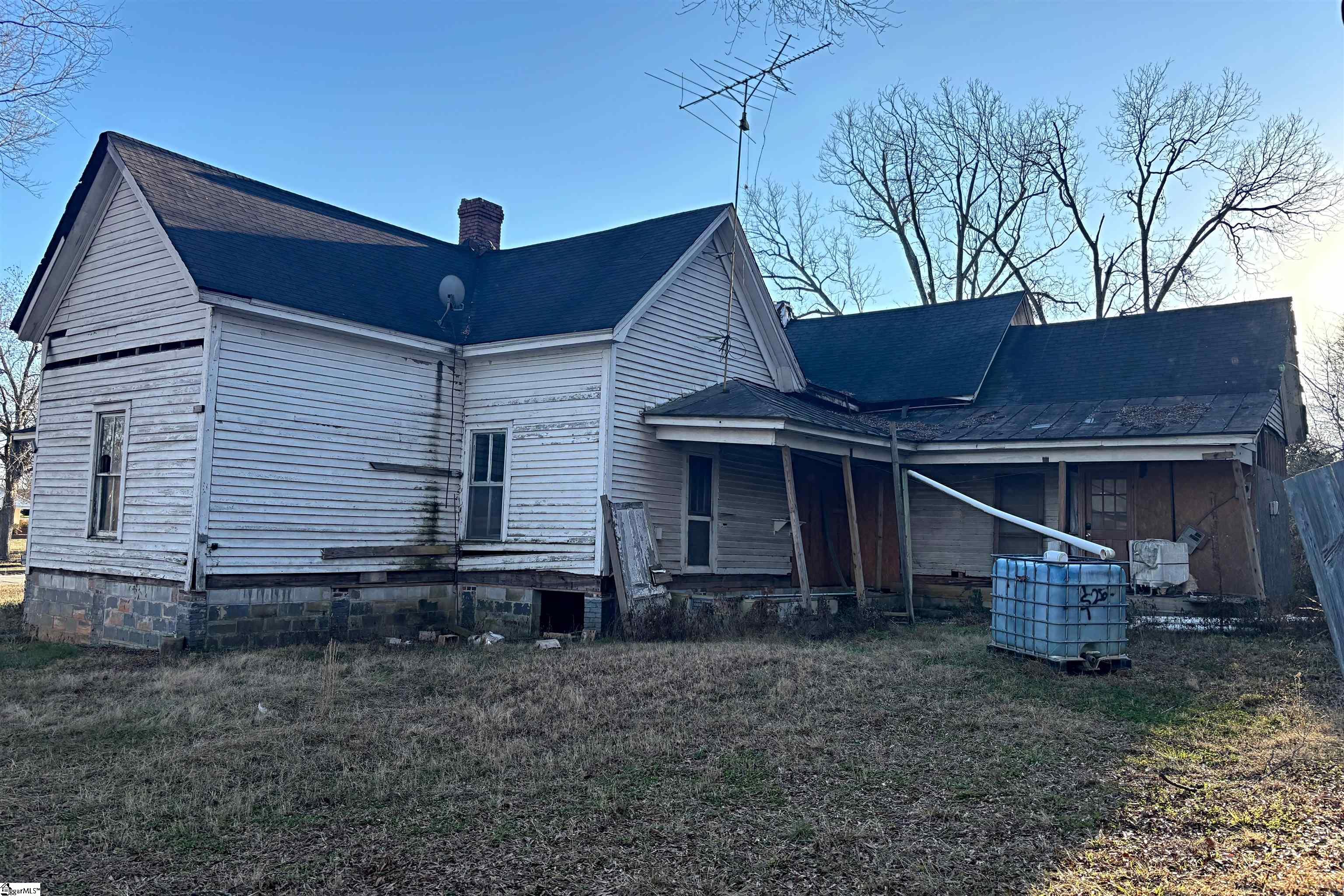 15 Ropp Street Gray Court, SC 29645 - Photo 3 of 6