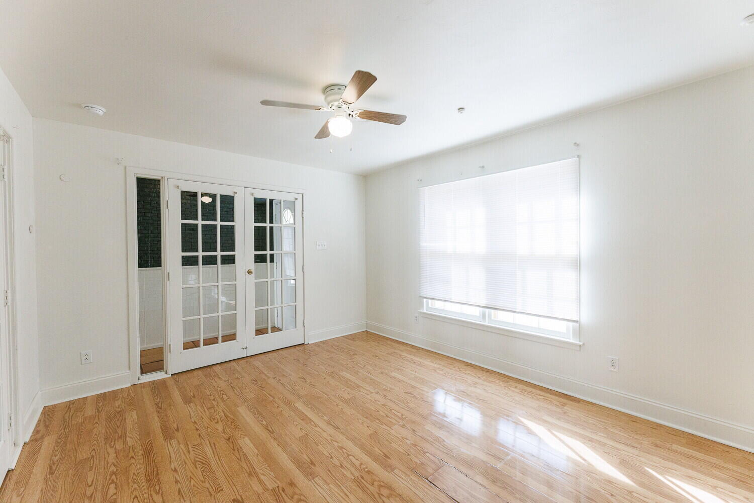 4714 46th Street Lubbock, TX 79414 - Photo 5 of 57 a view of an empty room with a window