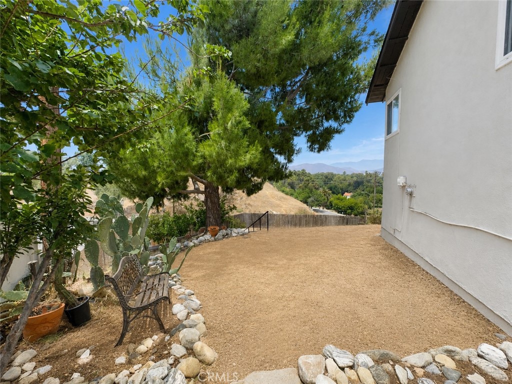 2735 Brockton Avenue Riverside, CA 92501 - Photo 46 of 48