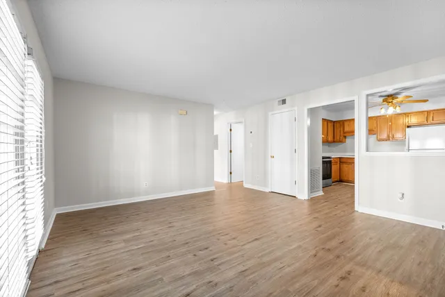 $995 | 240 Timber Ct Drive, Unit E, Clarksville, TN 37043