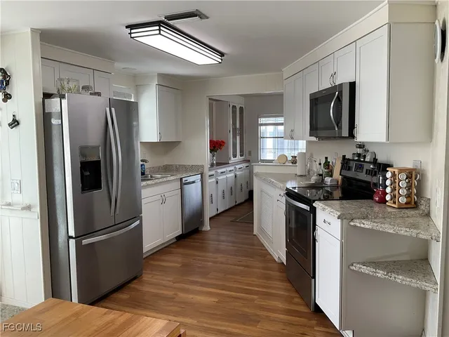 $3,400 | 566 Hogan Drive, North Fort Myers, FL 33903