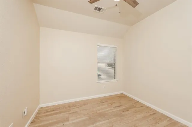 $1,800 | 601 Rising Creek Drive, Little Elm, TX 75068