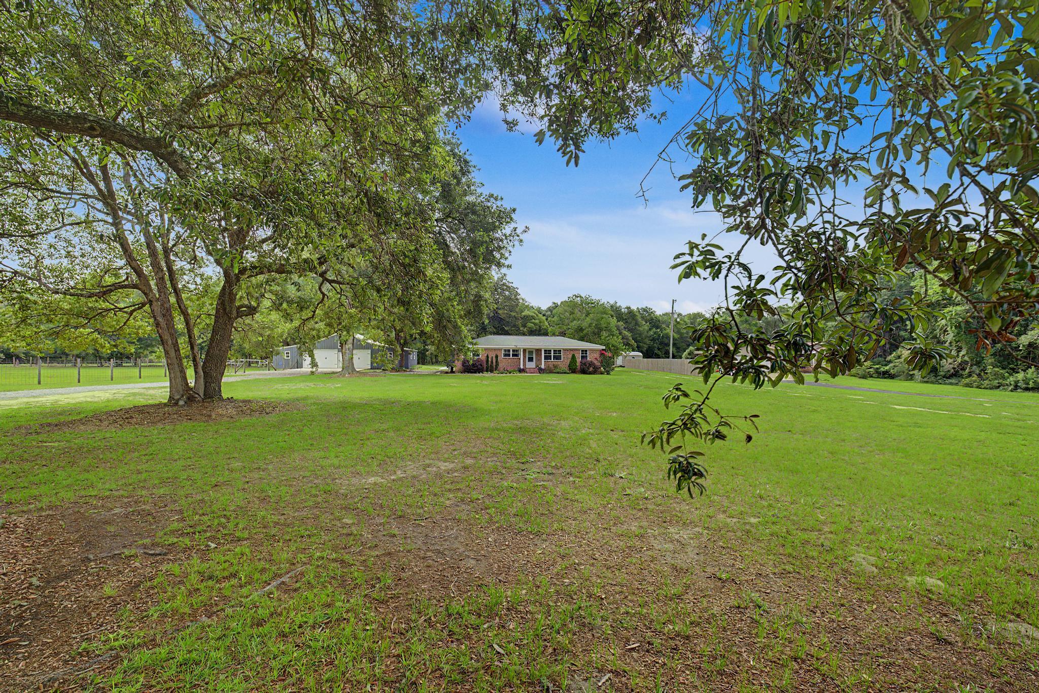 1850 Garcon Point Road Milton, FL 32583 - Photo 5 of 65