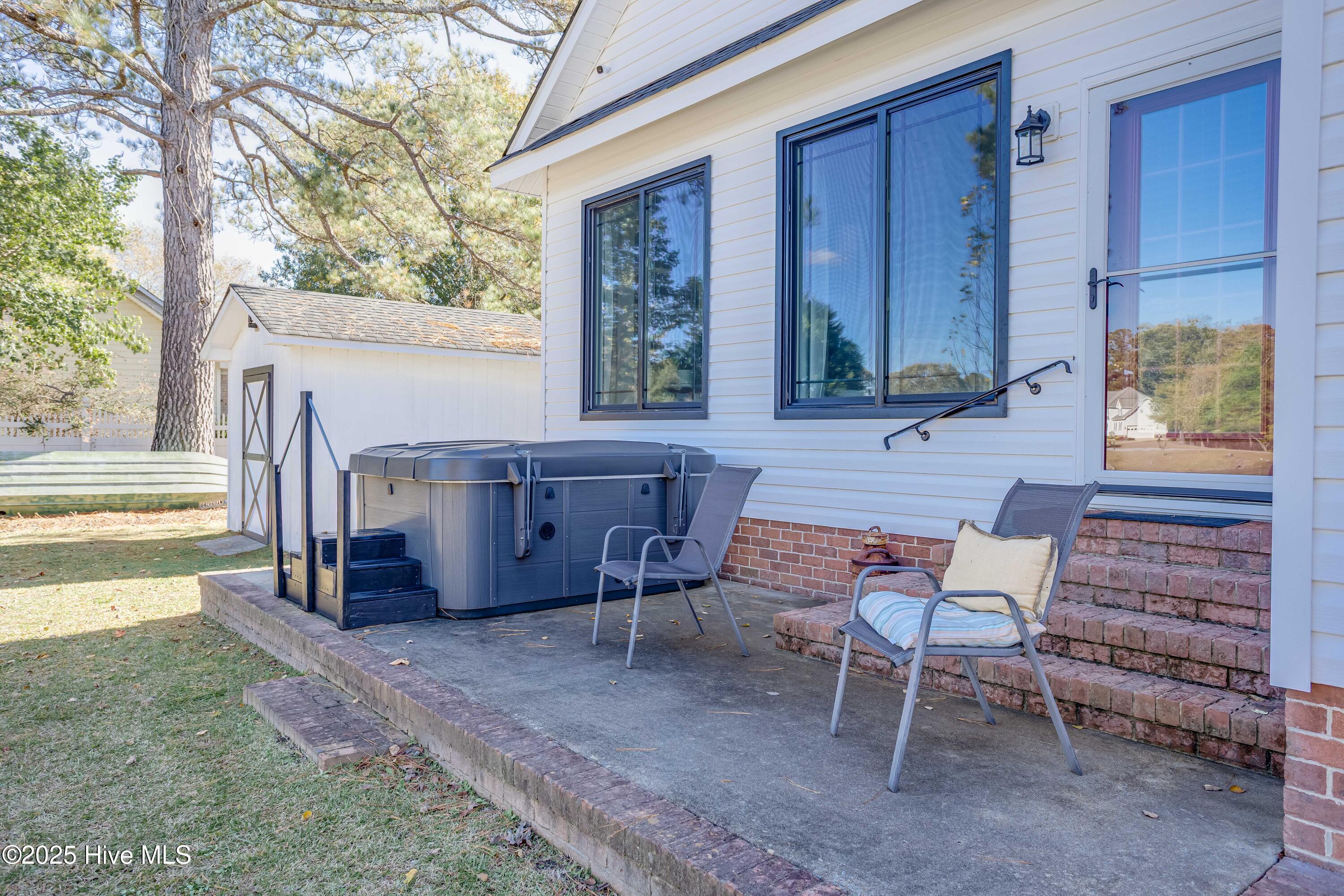 112 Raccoon Run Washington, NC 27889 - Photo 11 of 55 112 Raccoon Run rear porch view