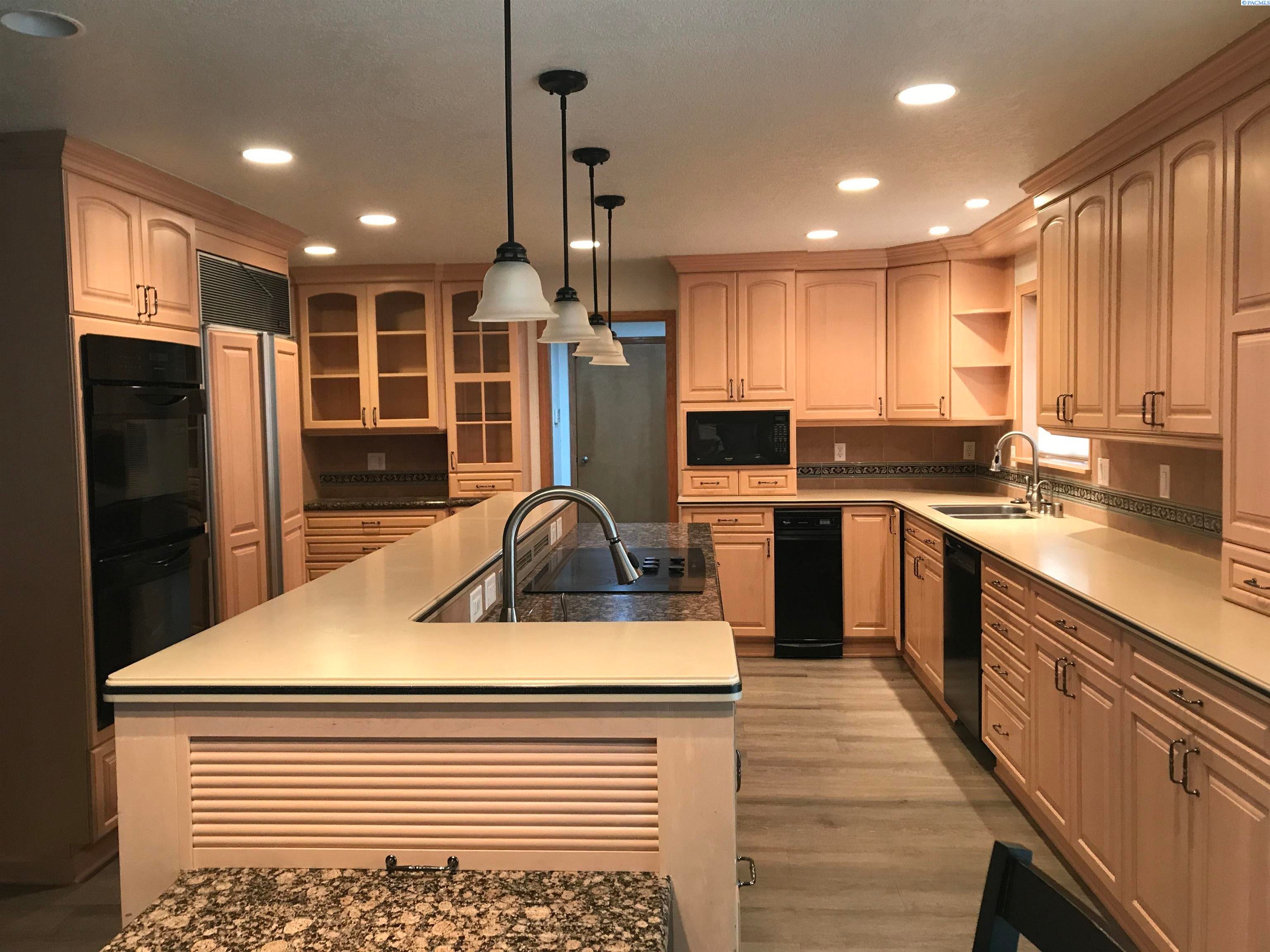 14787 Dodd Road Burbank, WA 99323 - Photo 9 of 43 Gallery Image 9