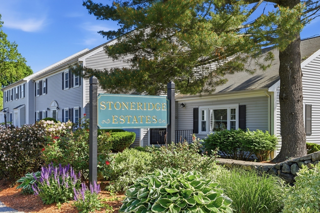 35 Casey Circle, Unit 35 Waltham, MA 02451 - Photo 2 of 24