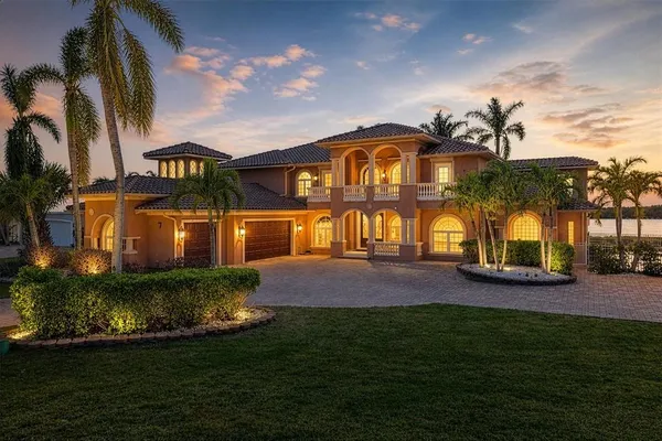 $3,100,000 | 7 Cove View Court, Cocoa Beach, FL 32931