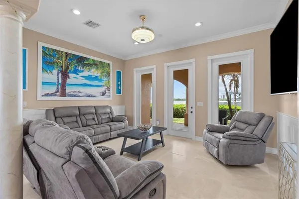 $3,100,000 | 7 Cove View Court, Cocoa Beach, FL 32931
