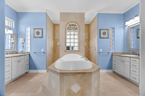 $3,100,000 | 7 Cove View Court, Cocoa Beach, FL 32931