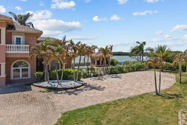 $3,100,000 | 7 Cove View Court, Cocoa Beach, FL 32931