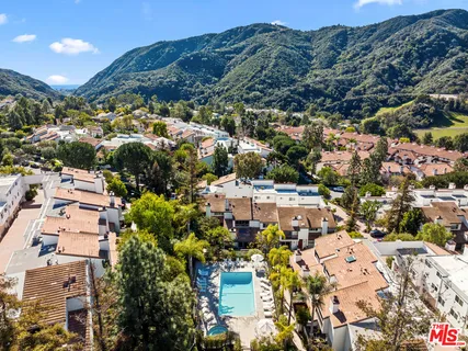 $1,125,000 | 17084 Palisades Circle, Pacific Palisades, CA 90272