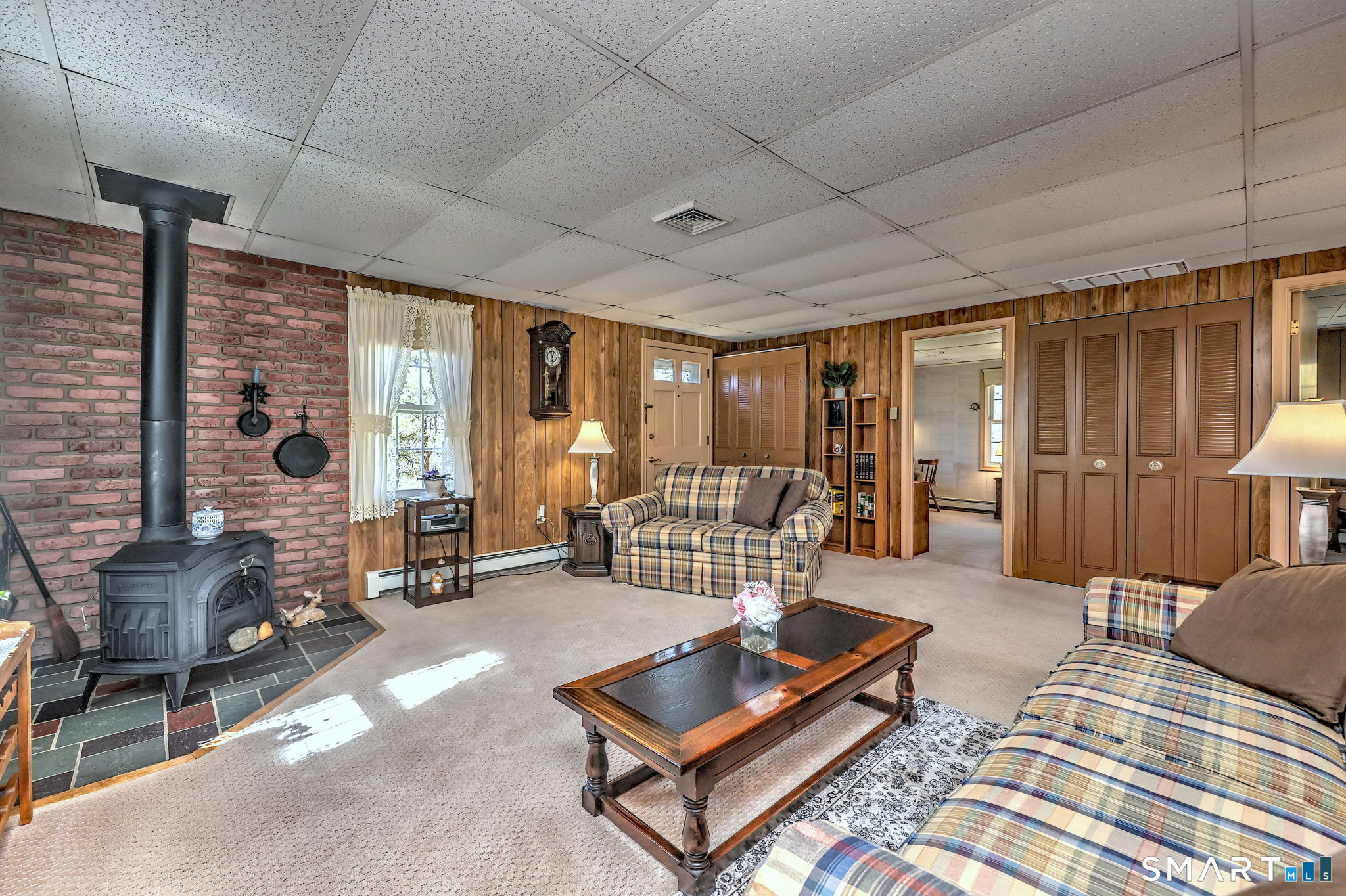 534 Horse Pond Road Madison, CT 06443 - Photo 3 of 15