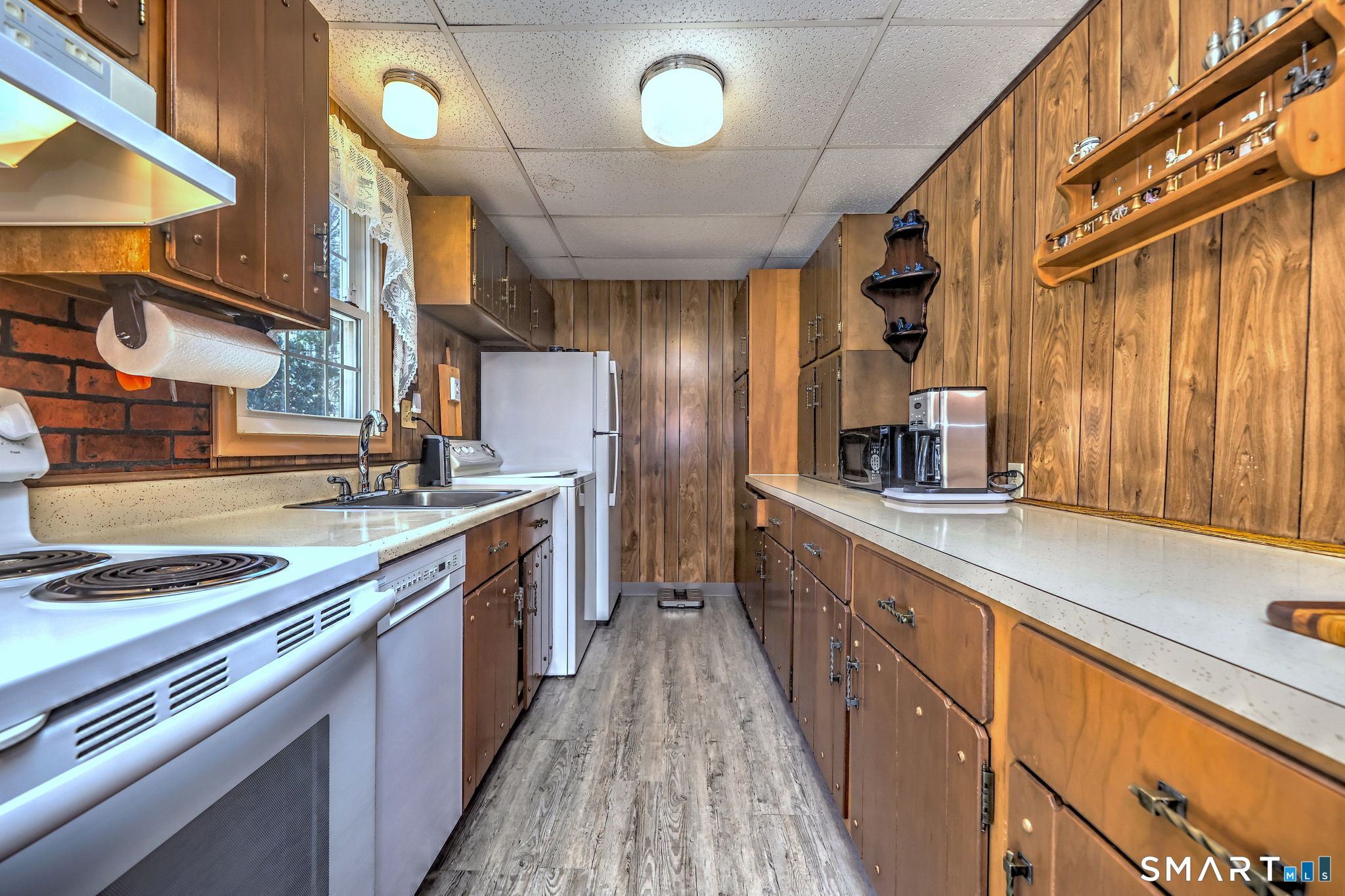 534 Horse Pond Road Madison, CT 06443 - Photo 5 of 15