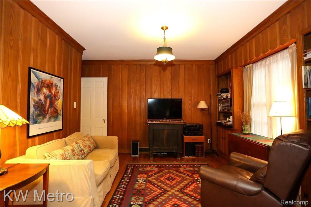 19590 Stratford Road Detroit, MI 48221 - Photo 17 of 38 Stratford-17.jpg