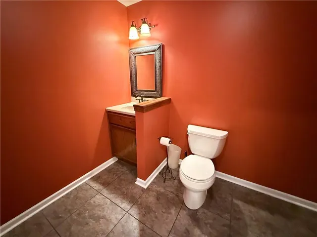 $445,000 | 1517 Johnston Drive, Raymore, MO 64083