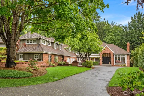 $2,495,000 | 18138 Northeast 130th Place, Redmond, WA 98052