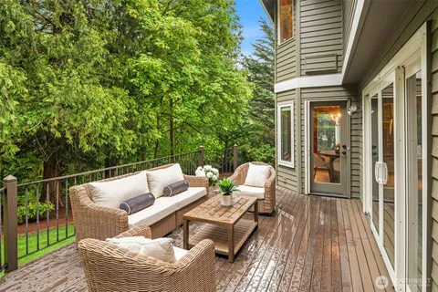 $2,495,000 | 18138 Northeast 130th Place, Redmond, WA 98052