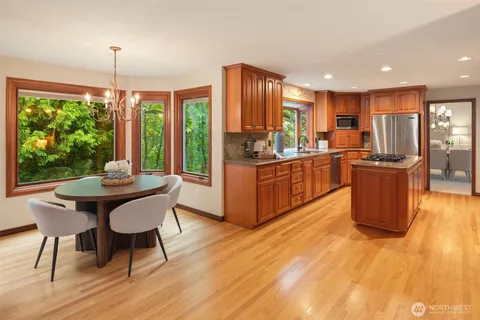 $2,495,000 | 18138 Northeast 130th Place, Redmond, WA 98052