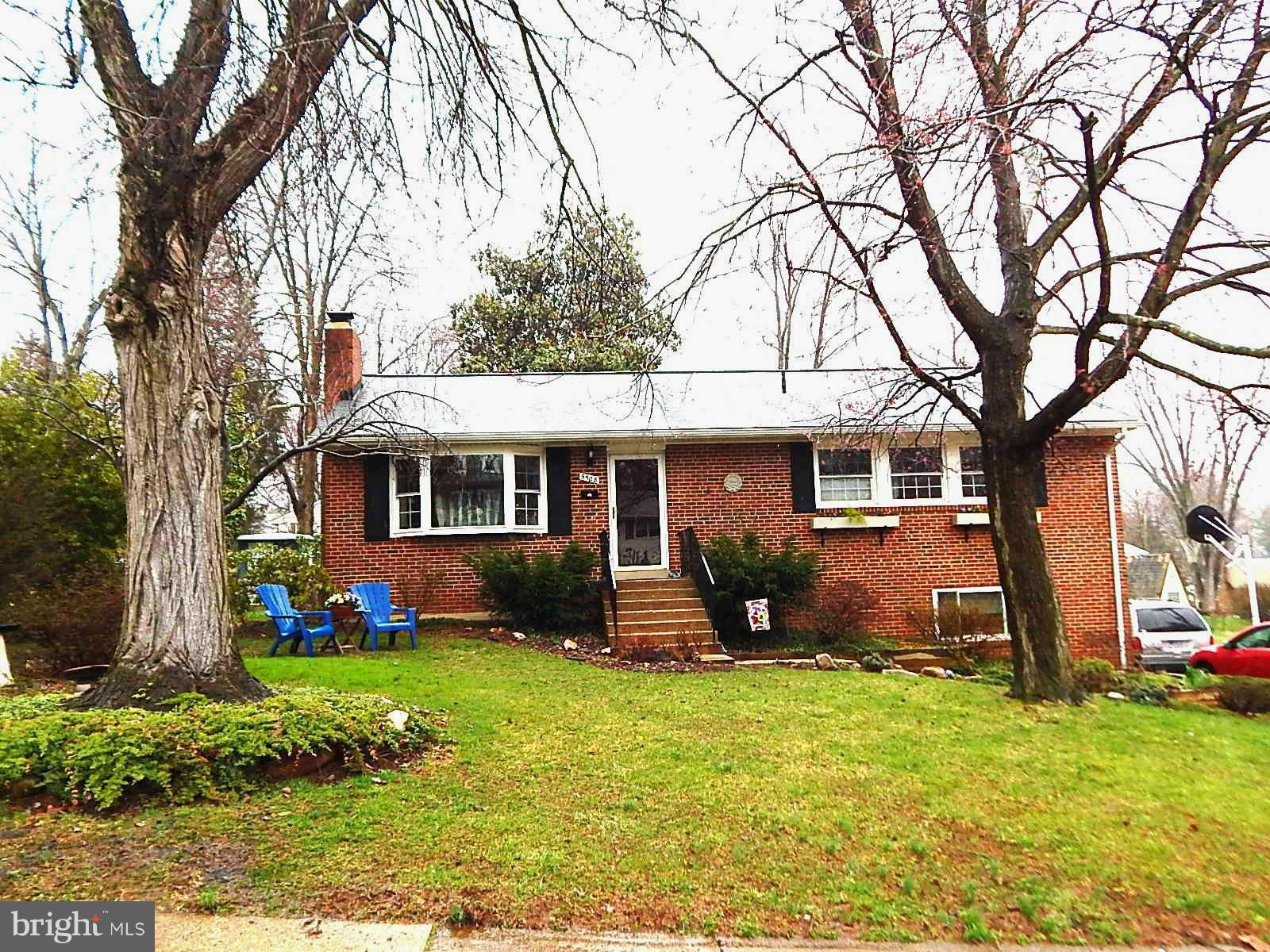 5508 Moultrie Road Springfield, VA 22151 - Photo 1 of 27 Exterior (Front)