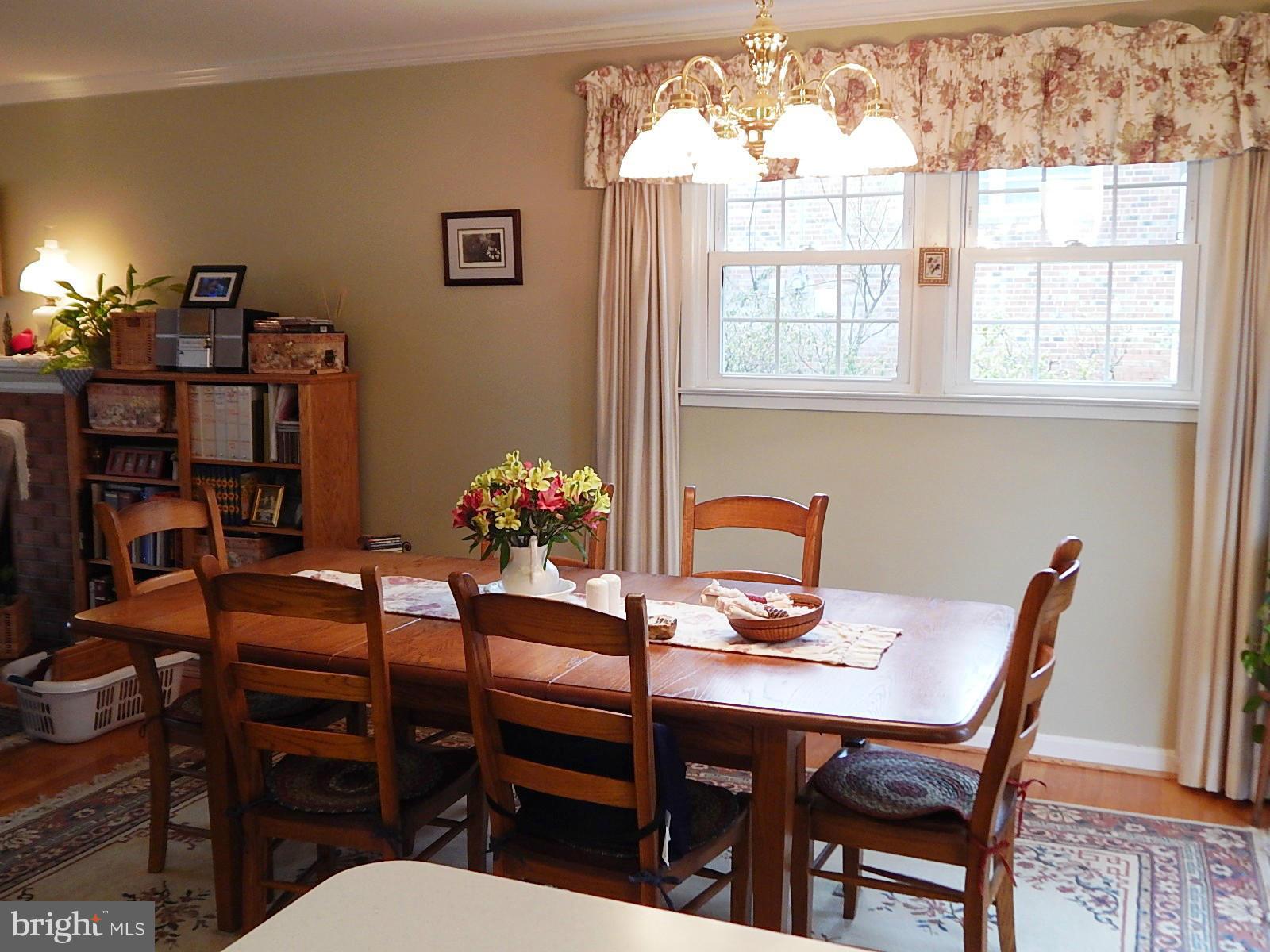 5508 Moultrie Road Springfield, VA 22151 - Photo 9 of 27 Dining Room