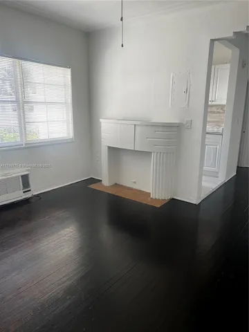 $2,500 | 1608 Drexel Avenue, Unit 18, Miami Beach, FL 33139