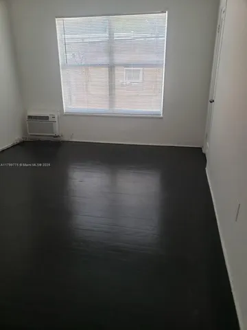 $2,500 | 1608 Drexel Avenue, Unit 18, Miami Beach, FL 33139