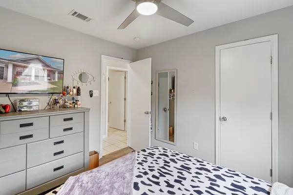 $2,100 | 5725 Ventura Lane, Corpus Christi, TX 78417