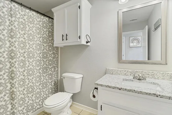 $2,100 | 5725 Ventura Lane, Corpus Christi, TX 78417