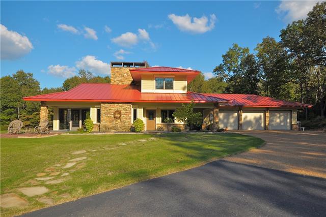 3085 Lake Road Woodlawn, TN 37191 - Photo 1 of 20 SPECTACULAR DESIGNER HOME DESIGNED BY NOTABLE ARCHITECT AND AUTHOR SARAH SUSANKA. THIS HOME DESIGN WAS THE 2004 HOMES BY DESIGN SHOW HOUSE.