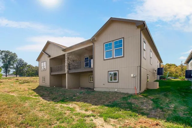 $575,000 | 6143 Park Street, Shawnee, KS 66216