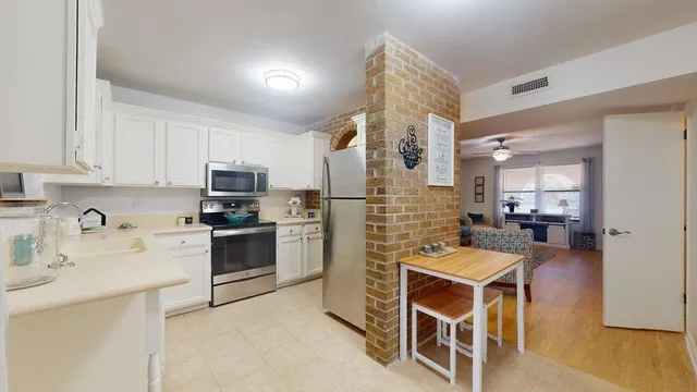 $2,100 | 616 Bowers Lane, St. Augustine, FL 32080