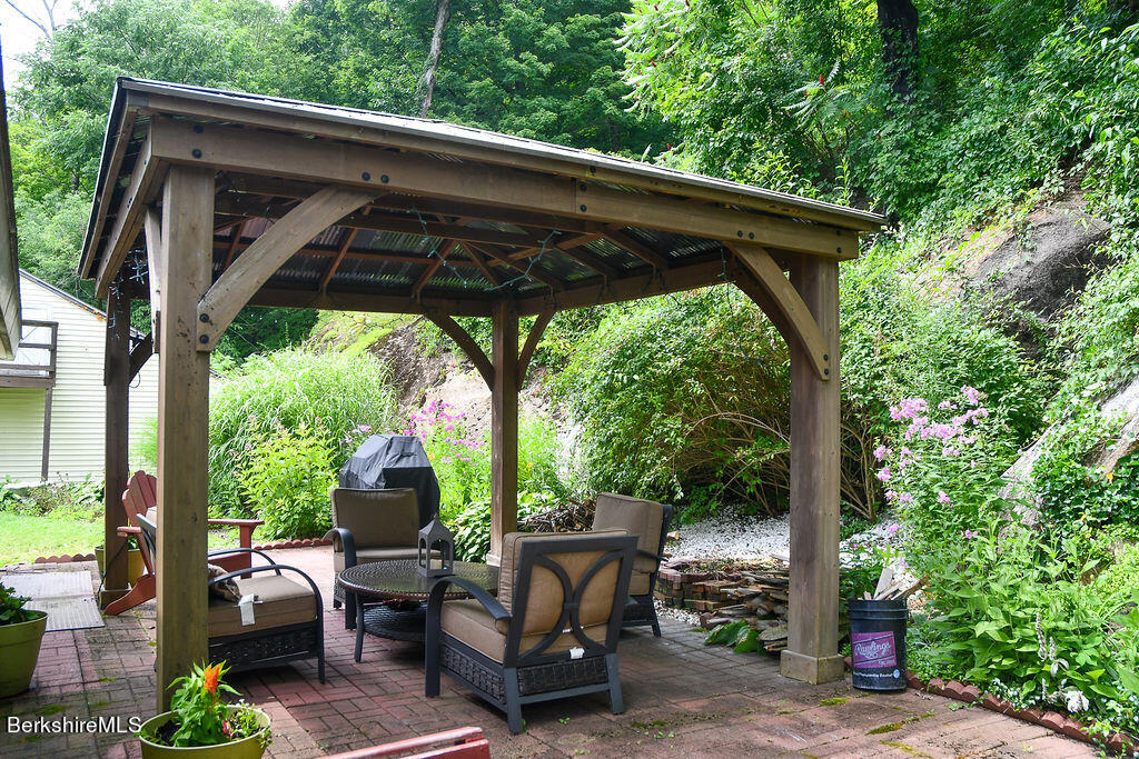 1600 Pleasant Street Lee, MA 01260 - Photo 7 of 37 DSC_7947