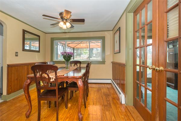11 Chestnut Road Reading, MA 01867 - Photo 10 of 26 Gallery Image 10