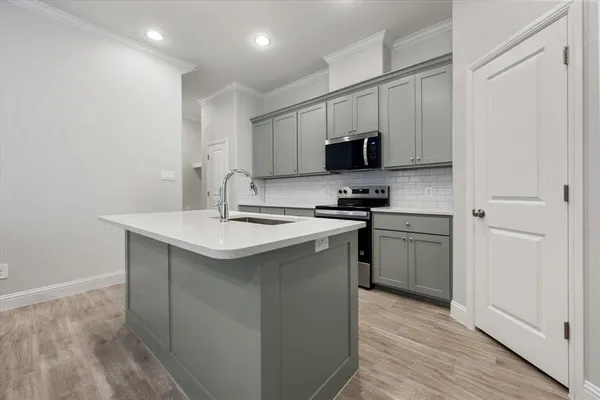 $3,000 | 2360 Spg Pk Boulevard, Arlington, TX 76016