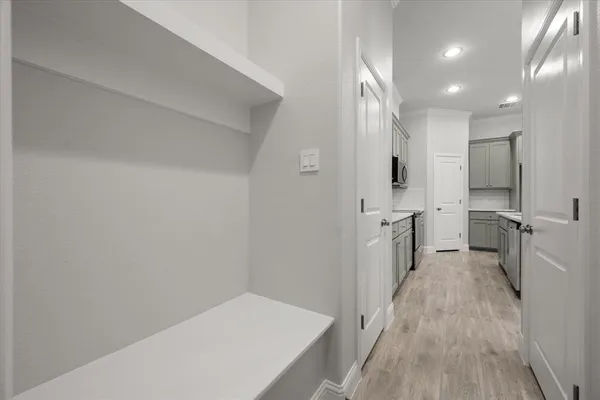 $3,000 | 2360 Spg Pk Boulevard, Arlington, TX 76016