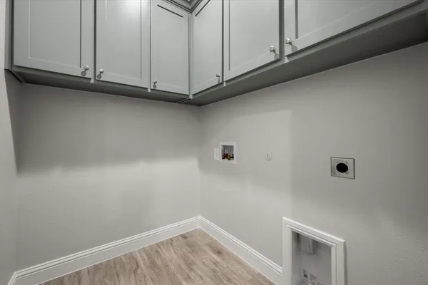 $3,000 | 2360 Spg Pk Boulevard, Arlington, TX 76016