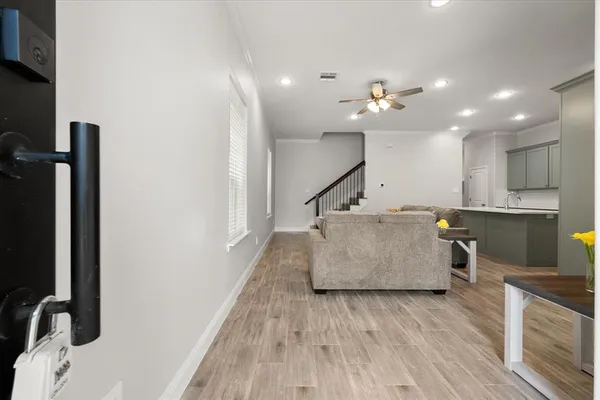 $3,000 | 2360 Spg Pk Boulevard, Arlington, TX 76016