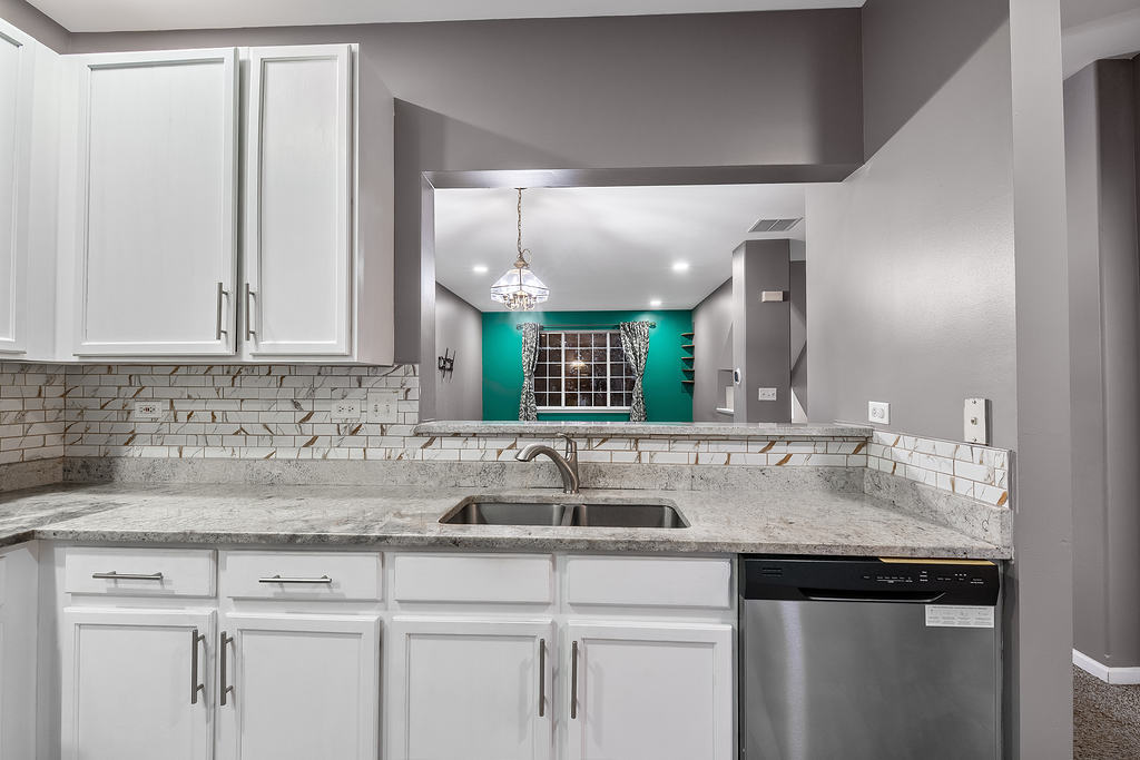 2452 Daybreak Court, Unit 2452 Elgin, IL 60123 - Photo 9 of 22