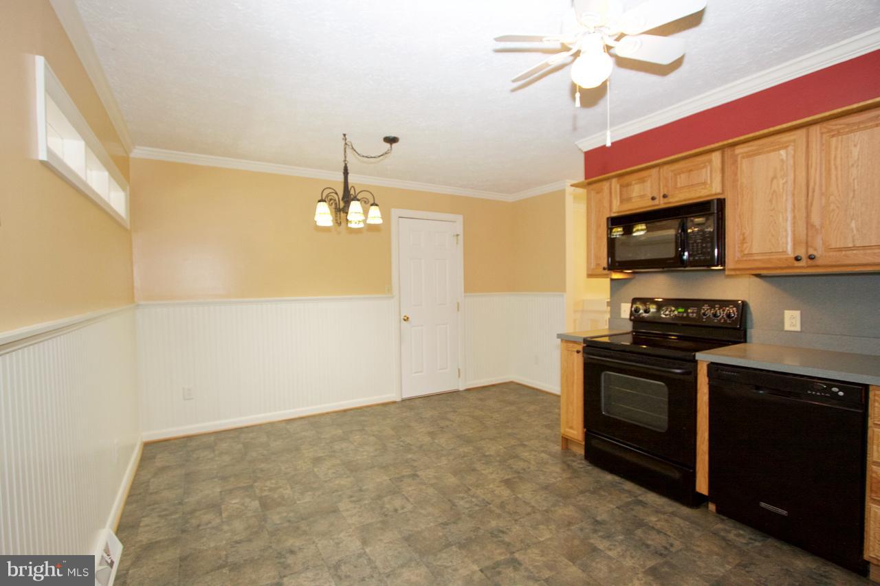 1402 North Stepney Road Aberdeen, MD 21001 - Photo 11 of 24 Kitchen