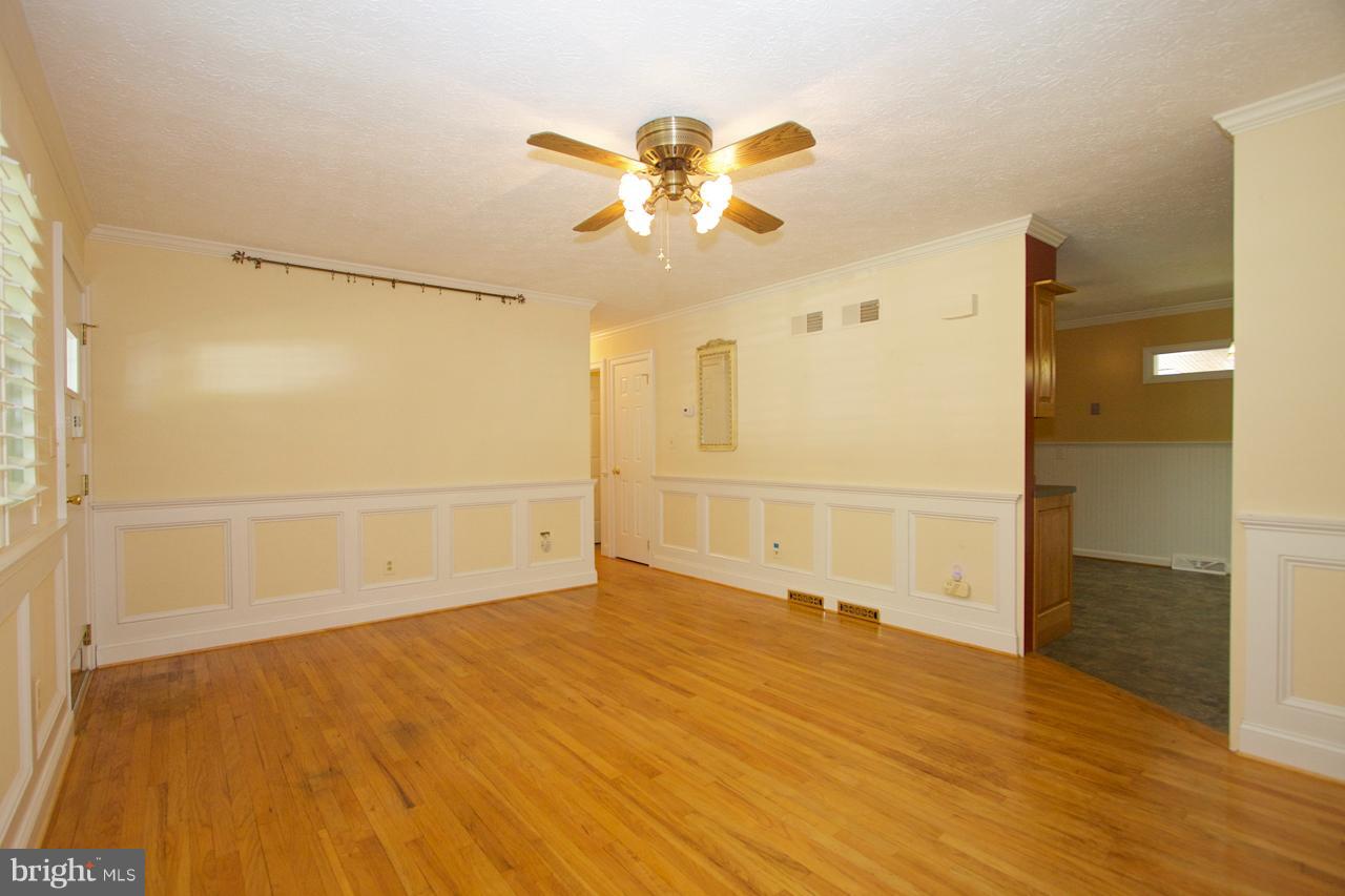 1402 North Stepney Road Aberdeen, MD 21001 - Photo 5 of 24 Family Room