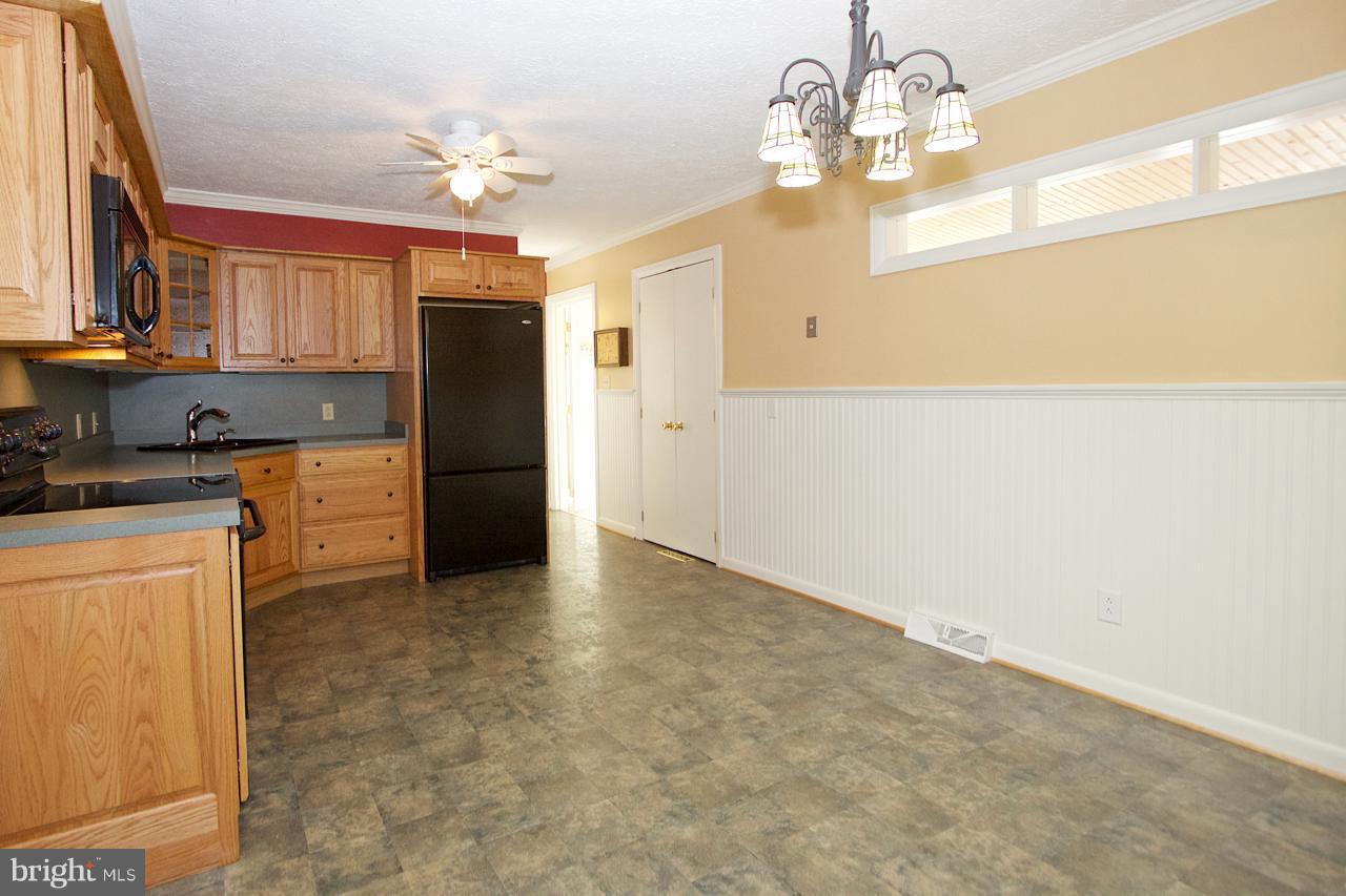 1402 North Stepney Road Aberdeen, MD 21001 - Photo 8 of 24 Kitchen