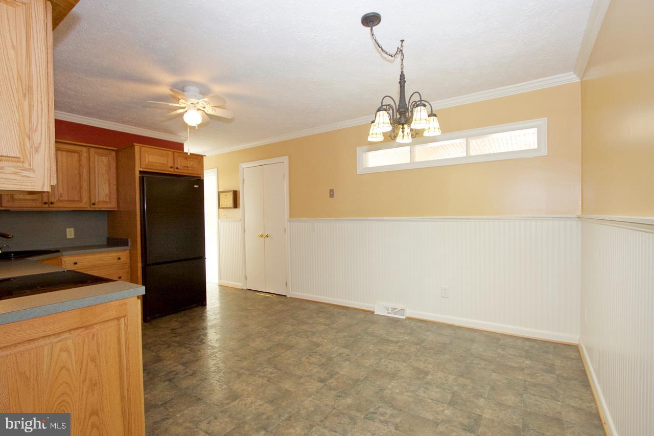 1402 North Stepney Road Aberdeen, MD 21001 - Photo 9 of 24 Kitchen